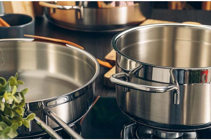 Essential Restaurant Equipment Every Commercial Kitchen Needs