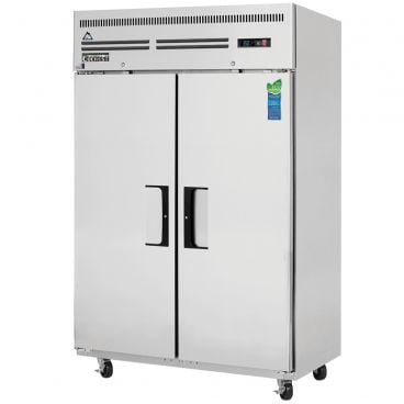 Everest Refrigeration ESR2 49-5/8" Two Section Solid Door Upright Reach-In Refrigerator - 48 Cu. Ft.