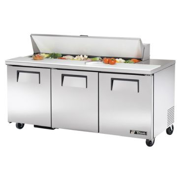 True TSSU-72-16-HC 72-3/8” Three Door Sandwich/Salad Food Prep Table Refrigerator With 16 Food Pans And Hydrocarbon Refrigerant - 115V